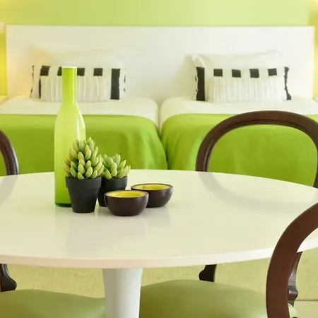 奥卡特鲁斯酒店